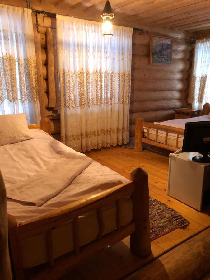 Pilipets Будинок Художника Шипіт מראה חיצוני תמונה